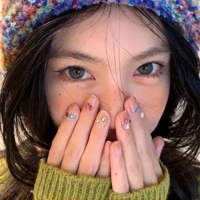 彩虹艳尽半边天